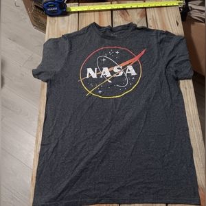 Colorful NASA men's gray t-shirt size med